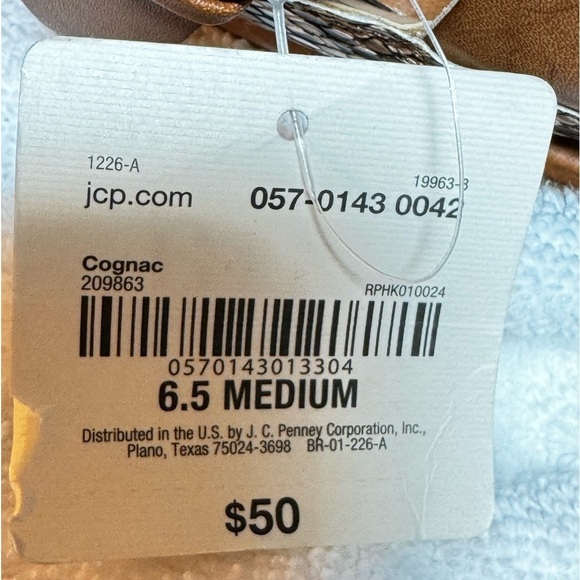 A.N.A. Erie Buckle Slip On Flat Sandals 6.5 - Picture 4 of 5